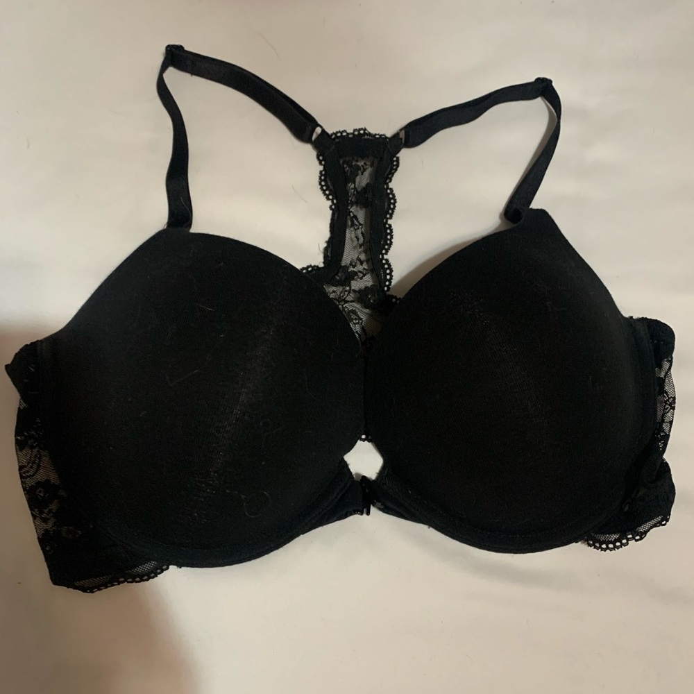 ‼️VICTORIA SECRET BRA‼️ SIZE 38 D .